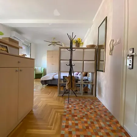 Lägenhet Zira1